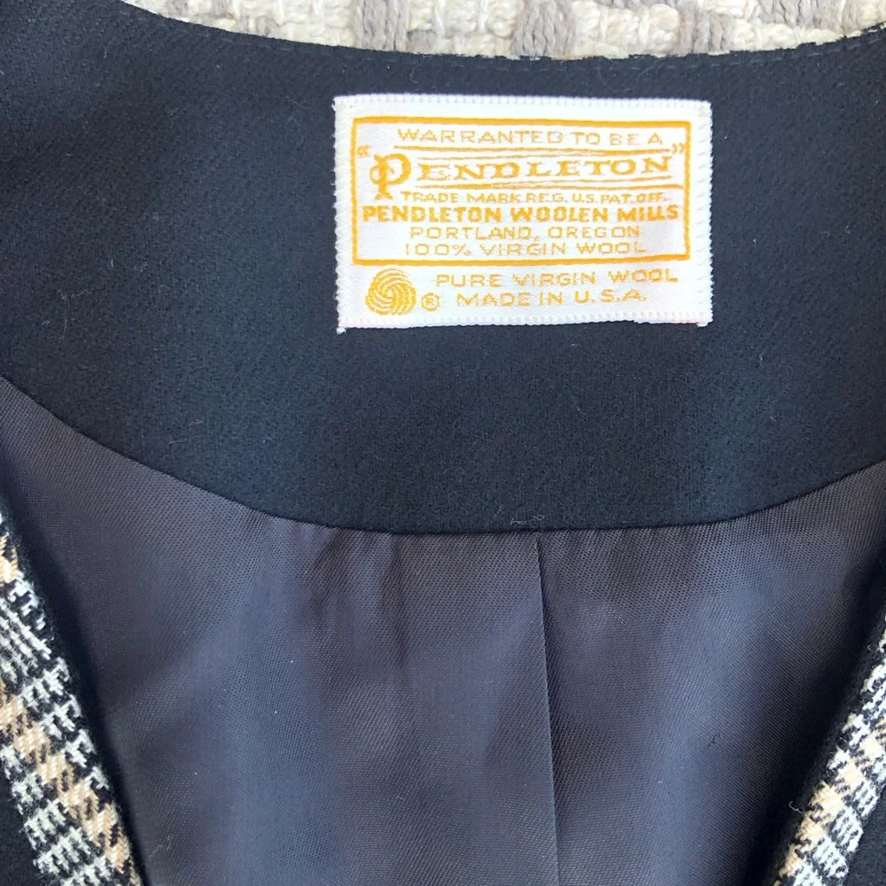 Pendleton three button front pure virgin wool blazer size 14